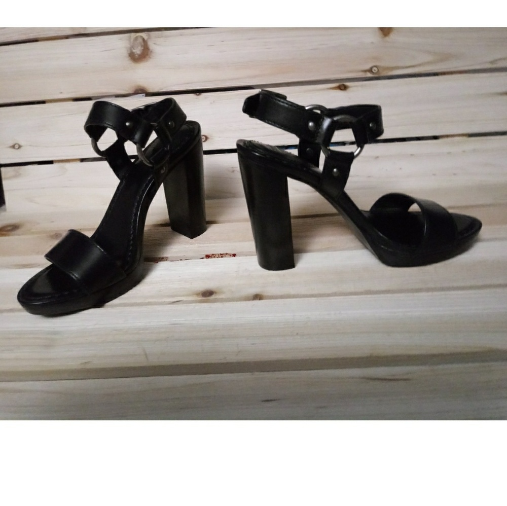 FRYE -  Sara Harness Sandal